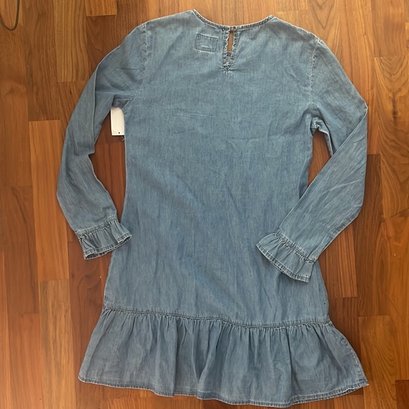 - Roebuck&Co. Ruffle dress - Picture 5 of 5